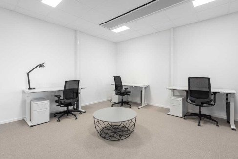 Office: Nordenski&ouml;ldsgatan 11 A, Malmo, 211 19