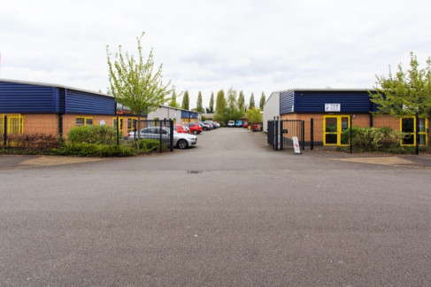 Office: Dunns Close, Nuneaton, CV11 4NF