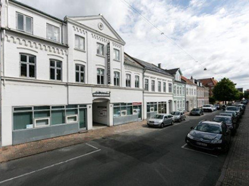 Office: Dronningeg&aring;rden, Dronningensgade 23, Odense, 5000