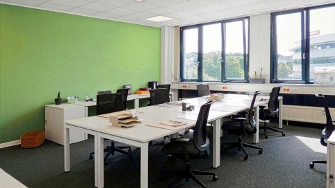 Office: Karl-Marx-Strasse 1, Frankfurt an der Oder, 15230