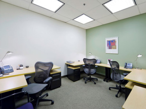 Office: Ontario, Davisville Centre, Commercial Building, Toronto, M4S 3E2