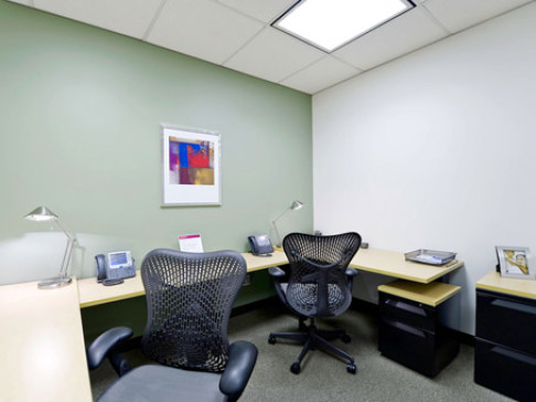 Office: Ontario, Davisville Centre, Commercial Building, Toronto, M4S 3E2