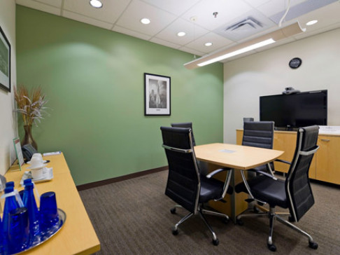 Office: Ontario, Davisville Centre, Commercial Building, Toronto, M4S 3E2