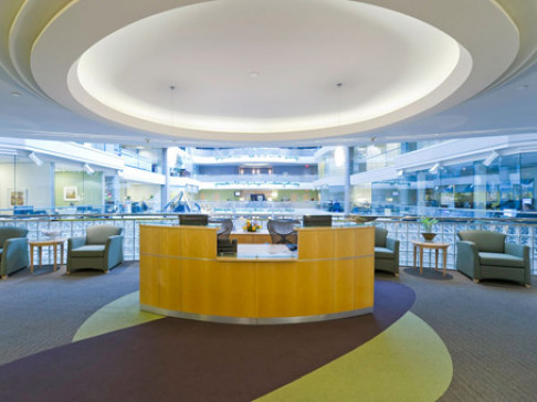 Office: Ontario, Davisville Centre, Commercial Building, Toronto, M4S 3E2