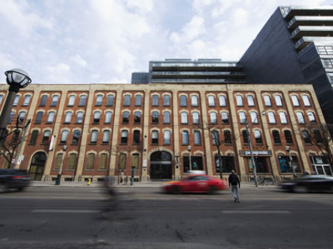 Office: Ontario, King West, 500 King Street West, Toronto, M5V 1L9