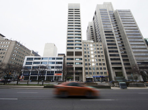 Office: Ontario, University & Dundas, 439 University Avenue, Toronto, M5G 2N8