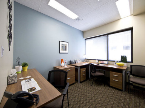 Office: Ontario, University & Dundas, 439 University Avenue, Toronto, M5G 2N8