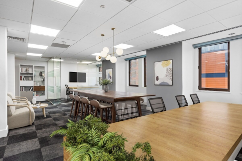 Office: Oriel House, The Quadrant, London, TW9 1DL
