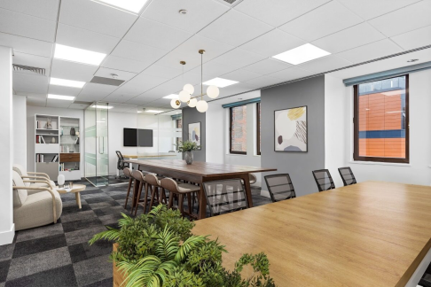 Office: Oriel House, The Quadrant, London, TW9 1DL