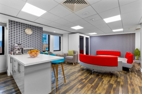 Office: Oriel House, The Quadrant, London, TW9 1DL