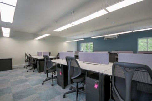Office: Oxford House, 49, London, N4 3EY