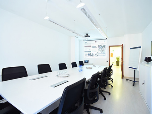 Office: City Center, Via Savonarola 217, Padova, 35137