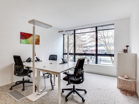 Office: Balard, 1 Boulevard Victor, Paris, 75015