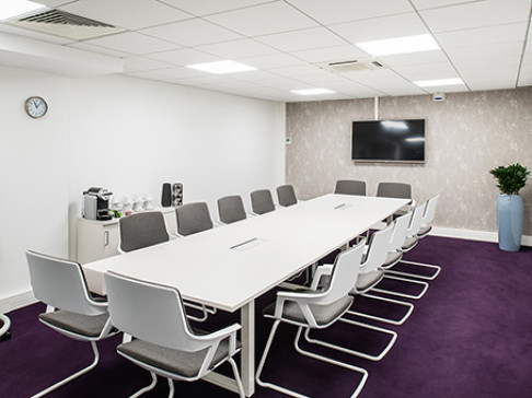 Office: Batignolles, 115 rue Cardinet, Paris, 75831