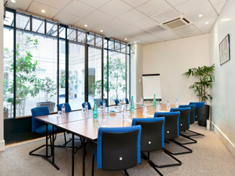 Office: BD Haussmann, 75 Boulevard Haussmann, Paris, 75008
