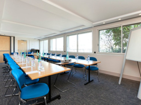 Office: BD Haussmann, 75 Boulevard Haussmann, Paris, 75008