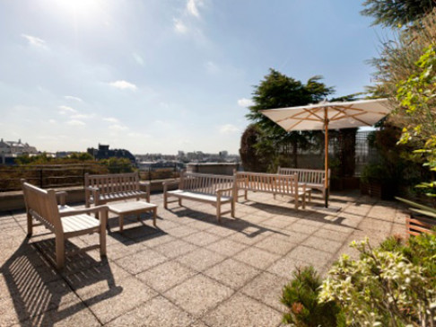 Office: BD Haussmann, 75 Boulevard Haussmann, Paris, 75008