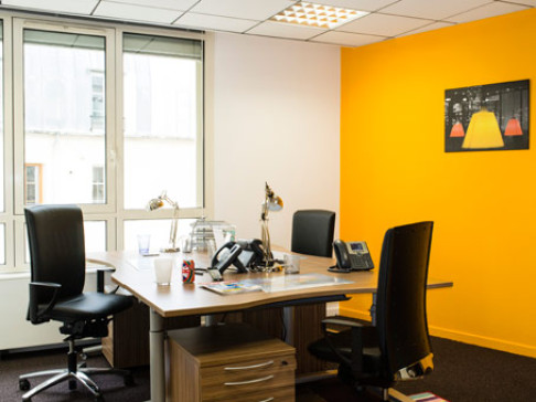 Office: Bourse, 9, rue du Quatre Septembre, Paris, 75002