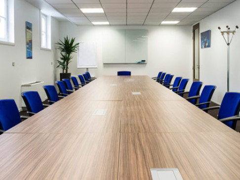 Office: Bourse, 9, rue du Quatre Septembre, Paris, 75002