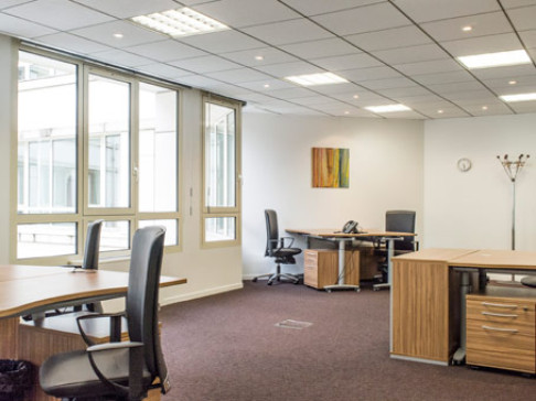 Office: Bourse, 9, rue du Quatre Septembre, Paris, 75002