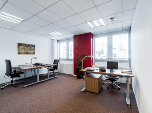 Office: Champs Elys, Rond-Point des Champs-Elys, Paris, 75008