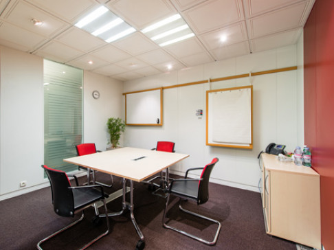 Office: Etoile, Rue Balzac, Paris, 75008