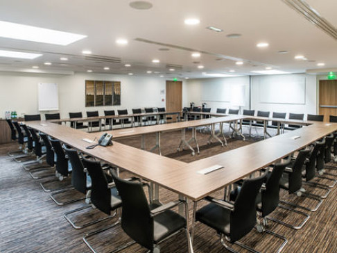 Office: Faubourg St Honor, rue du Faubourg, Paris, 75008