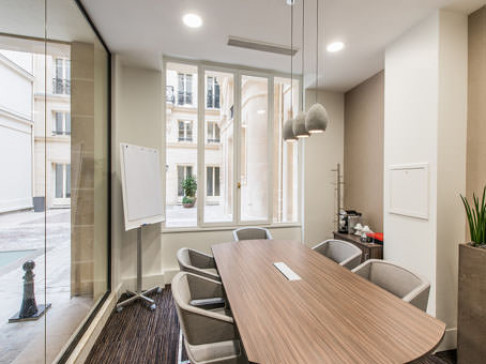 Office: Faubourg St Honor, rue du Faubourg, Paris, 75008