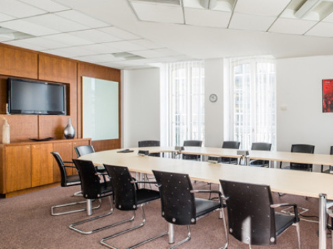 Office: Montparnasse, 140 bis, rue de Rennes, Paris, 75006