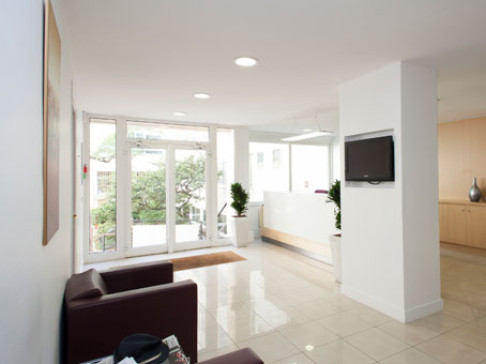 Office: Neuilly Fontaine, 171 bis, avenue Charles de Gaulle, Paris, 92200