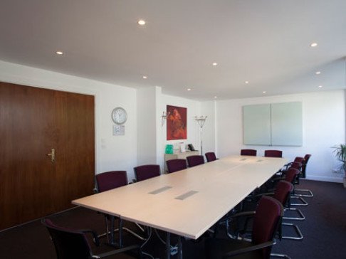 Office: Neuilly Fontaine, 171 bis, avenue Charles de Gaulle, Paris, 92200