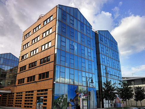 Office: Pont de Flandre, 11 rue de Cambrai, Paris, 75945