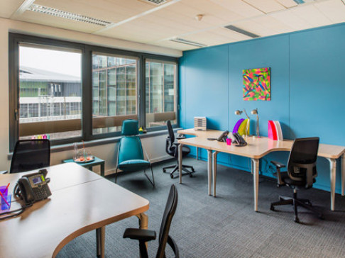 Office: Pont de Flandre, 11 rue de Cambrai, Paris, 75945