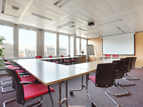 Office: Paris Pont de Neuilly, 168, avenue Charles de Gaulle, Neuilly sur Seine, 92522 Cedex