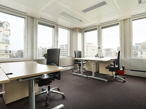 Office: Paris Pont de Neuilly, 168, avenue Charles de Gaulle, Neuilly sur Seine, 92522 Cedex