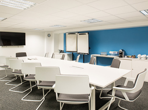 Office: R, 3B Rue Taylor, Paris, 75481 PARIS CEDEX 10