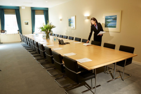 Office: King Street, London, EC2V 8AU