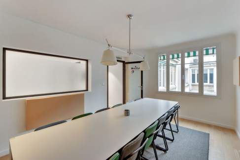 Office: Patchwork Grande-Arm&eacute;e, 10 rue Pergol&egrave;se, Paris, 75116