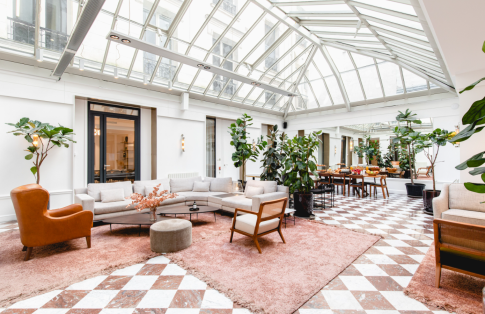 Office: Patchwork Saint-Lazare, 3 rue de Stockholm, Paris, 75008