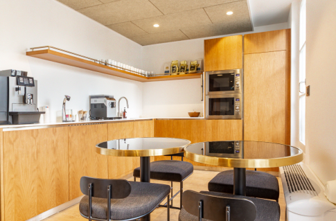 Office: Patchwork Taitbout, 50 rue Taitbout, Paris, 75009