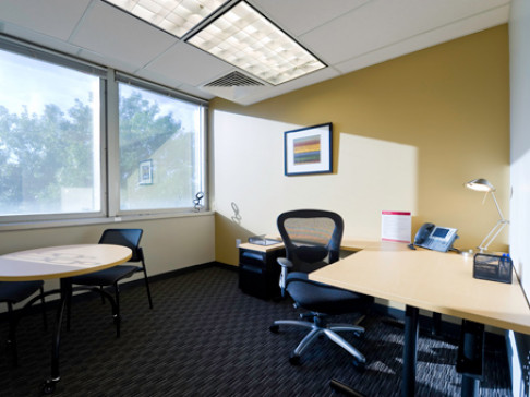 Office: Pennsylvania, International Plaza, 1 International Plaza, Philadelphia, PA 19113