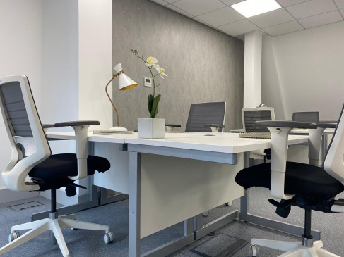 Office: Petty France, SW1H, The Stable Yard, London, SW1H 9EU