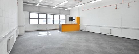 Office: Popular Business Park, Prestons Road, London, E14 9RL