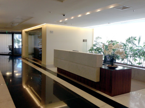 Office: Platinum Building, Carlos Gomes Avenue, Porto Alegre, 90480-000