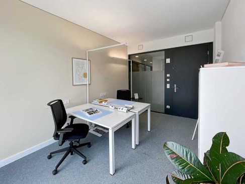 Office: Greifswalder Strasse 226, Berlin, 10405
