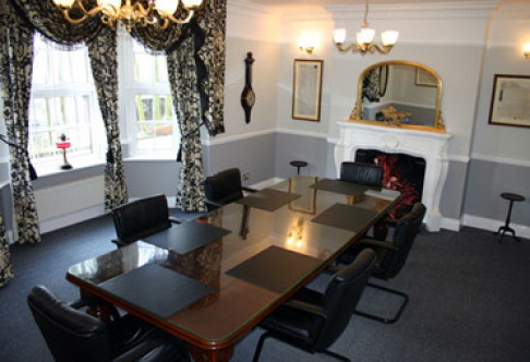 Office: Prudence Place, Luton, LU2