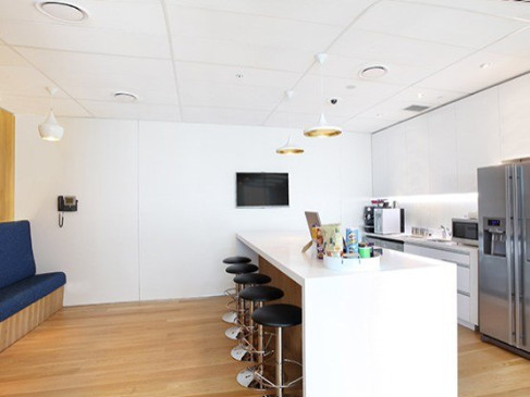 Office: PwC Tower, Quay Street, Auckland