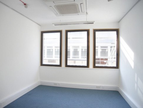 Office: Q West - Brentford, London, TW8