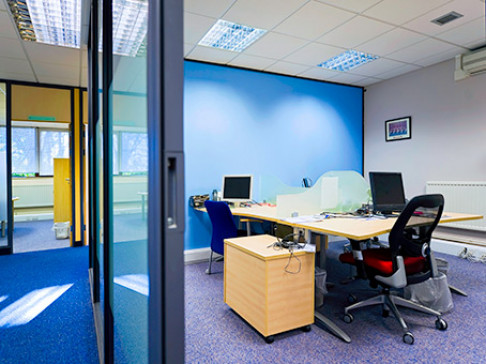 Office: Hot office, Spectrum House, Redbourn, AL3 7PR