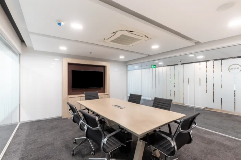 Office: Regus, Privilion, Privillion, Ahmedabad, 380051